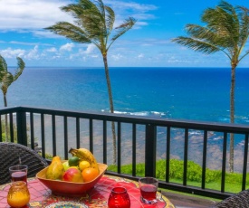 Sealodge C7-oceanfront views, top floor privacy, bright tropical interior