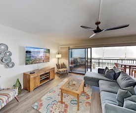 New Listing! Lovely Beach Condo with Pool condo