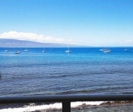 Perfect location & Unbelievable Views at Lahaina Roads