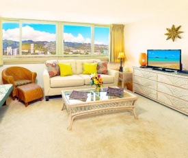 17th Floor One Bedroom in Waikiki - Close to Beach - Mountain Views