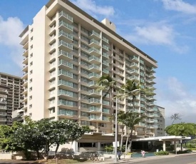 Aloha Surf Waikiki Unit near Beach