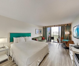 Aqua Palms Waikiki - Inviting Studio - Walk to Beach Hotel Room