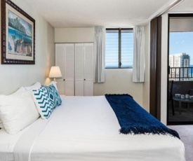 Comfortable Waikiki Condo, walk to beach, Wifi, Kitchen, Rental cars available.