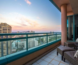 Grand Penthouse with Epic Views, Pools & Hot Tubs condo