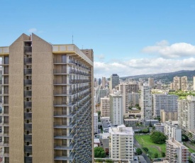 THE MAKAI SUITE at THE WAIKIKI BANYAN