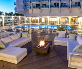 Ala Moana Hotel - Resort Fee Included